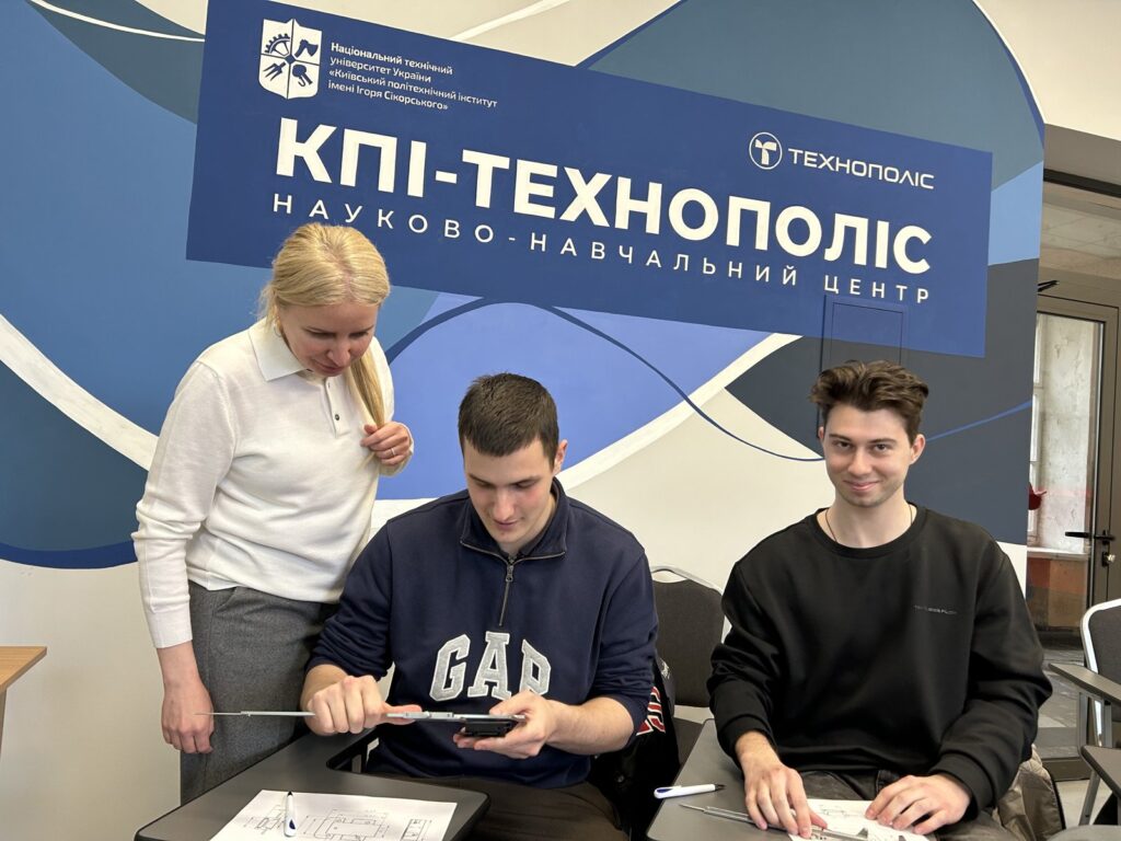 Вимірювання деталі штангенциркулем